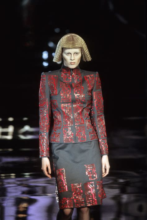 givenchy aw 1999|Givenchy runway.